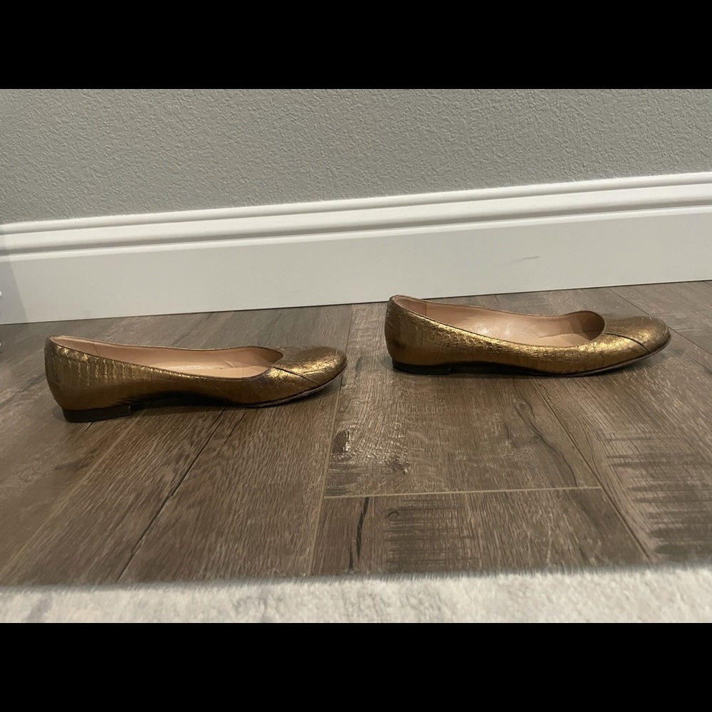 Manolo Blahnik Tere Leather Bronze Flats - Picture 4 of 7
